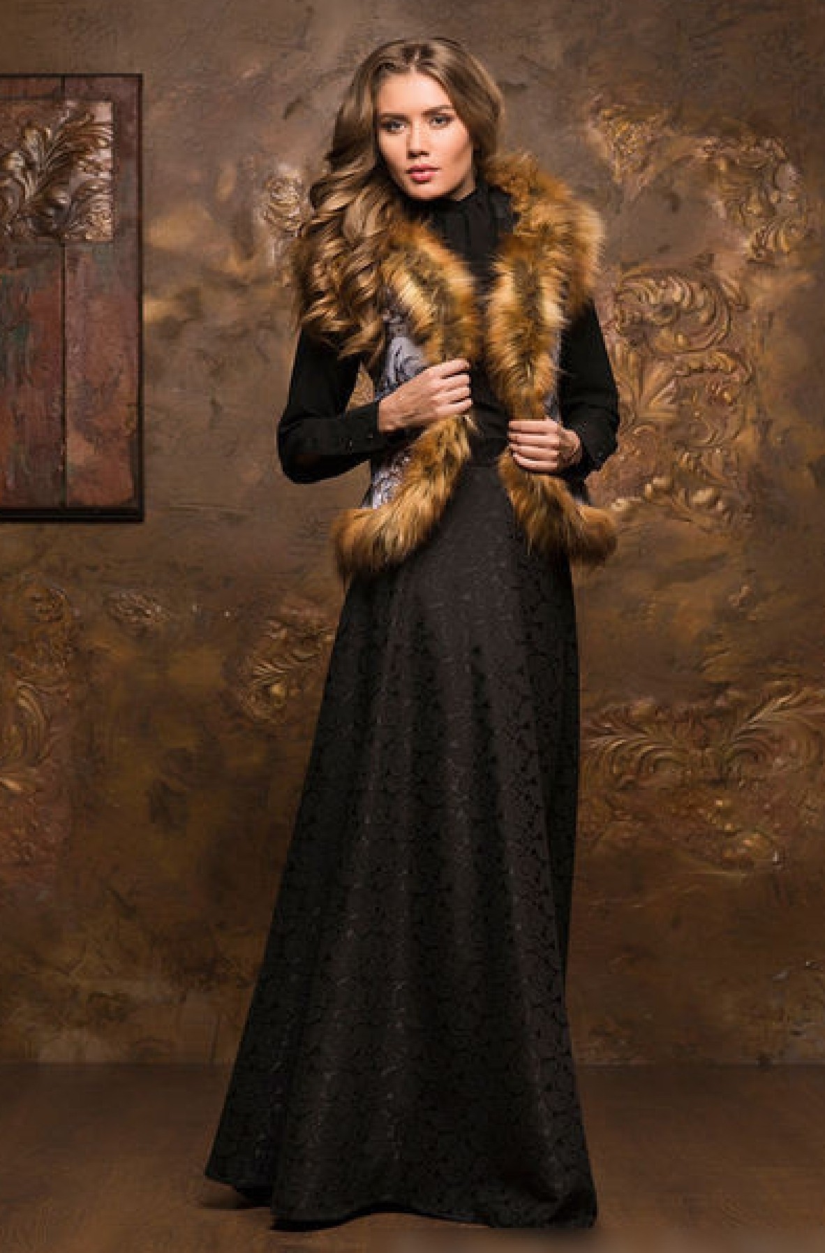Теплая женская жилетка из павлопосадского платка с мехом. Жилетки из платков в интернет магазине Радэлия